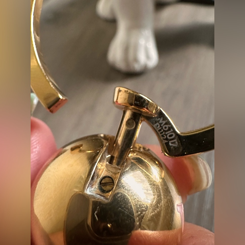 Louis Vuitton LV Circle Bag Charm / Key Holder - Picture 7 of 7